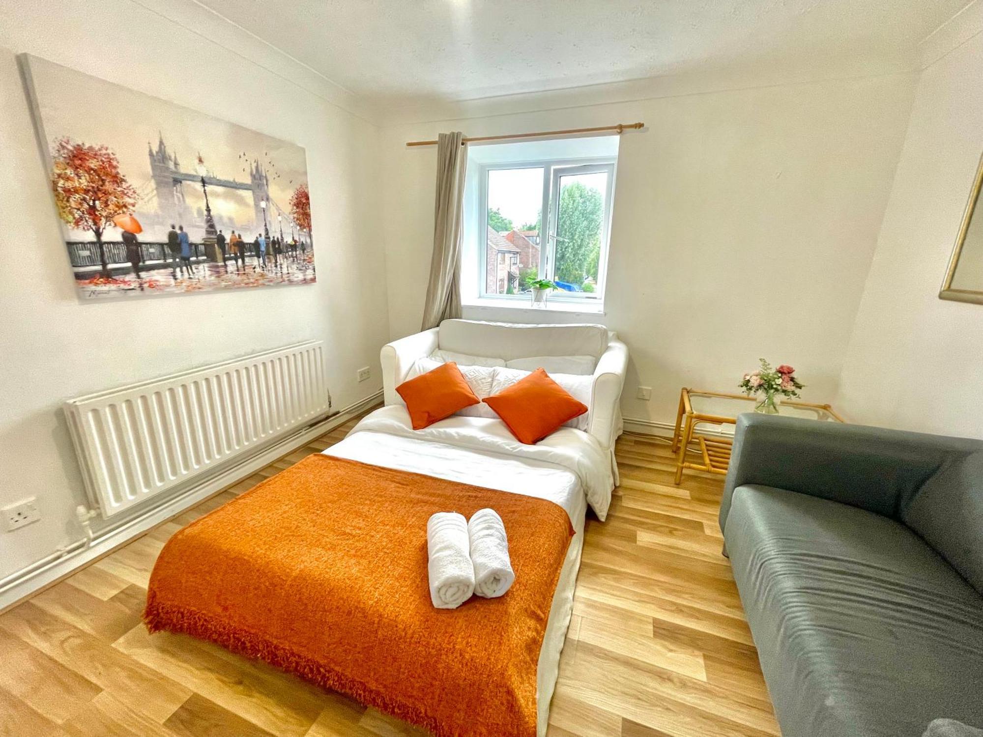 Canada Water Private 2 Beds Flat