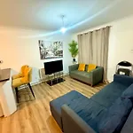 Canada Water Private 2 Beds Flat